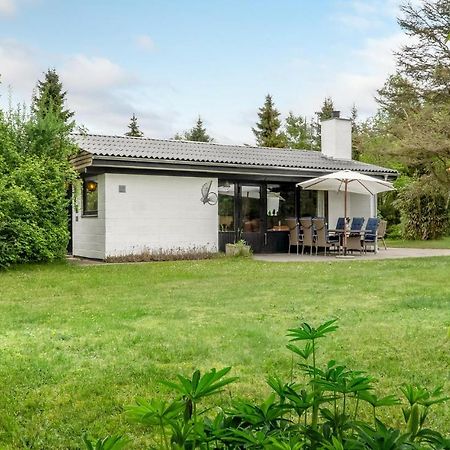 Amazing Home In Kalundborg With Kitchen Exterior foto